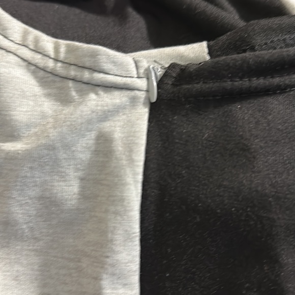 Two-tone, two piece set gray & black size XL - Picture 6 of 10